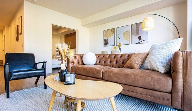 The Taylor - Lux Condo w/Rooftop Pool, Spa & Gym
