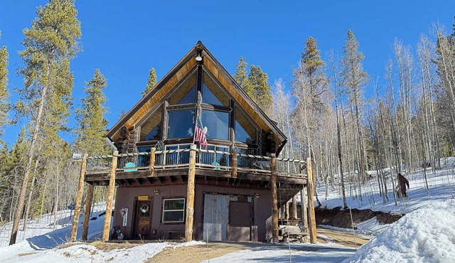 The Tennessee Pass A-frame Cabin — 9 Acres | Mt Elbert Views | Wood Stove | Sleeps 4