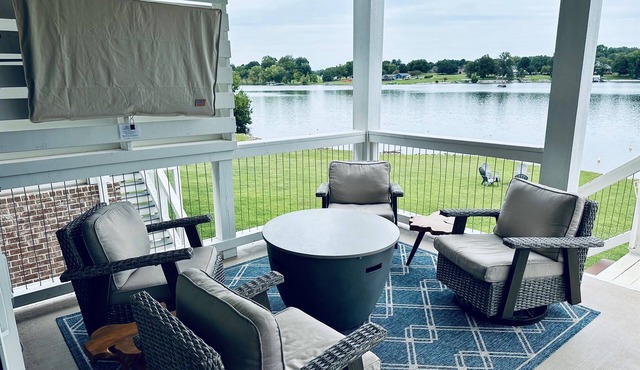 The Tennessee Pearl: lakefront, pool, amazing views & lake toys