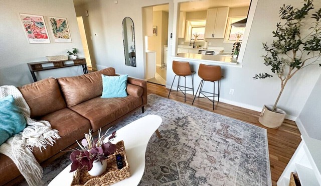 The Thornton Retreat – Modern & Cozy Stay