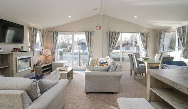 The Three Bears Lodge, Coniston Drive 11