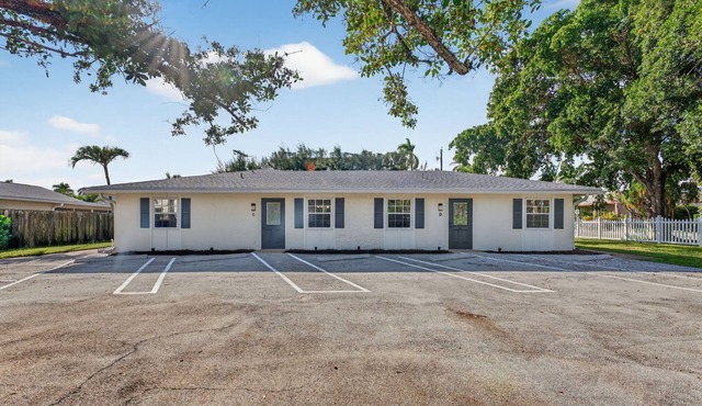 The Tide: 2 Miles to Atlantic Ave - Walk to Beach