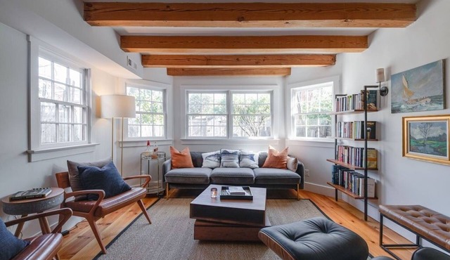 The Tidewater - Private Garden + Rare Parking