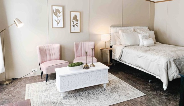 THE TIFFANY - One Bedroom Studio Apartment