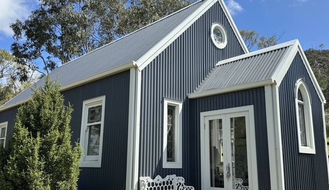 The Tin Tabernacle with spa