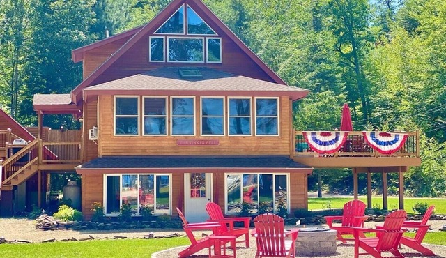 The Tinker Bell on Ossipee Lake with water and mountain views!