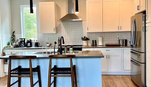 The Tipton House — Modern 3BR + Rooftop in Raleigh