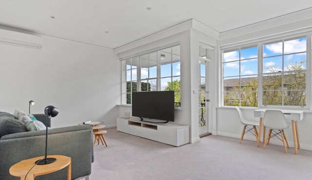 The Toorak Pearl apartment