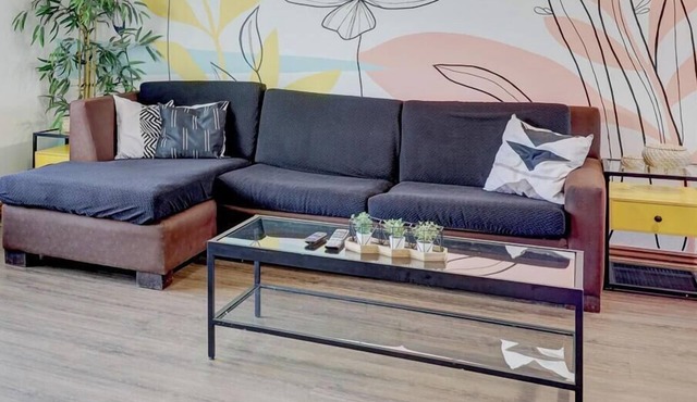 The Toucan: Dreamy 2 Bed Home Near Arts District