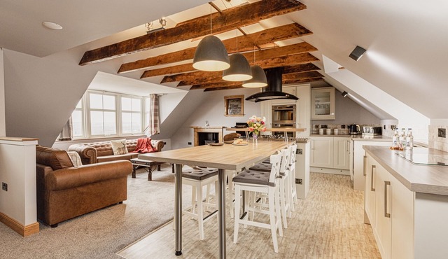 The Tower Gastro Pub & Apartments