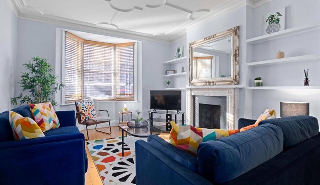 The Townhouse | By My Getaways | Free Parking