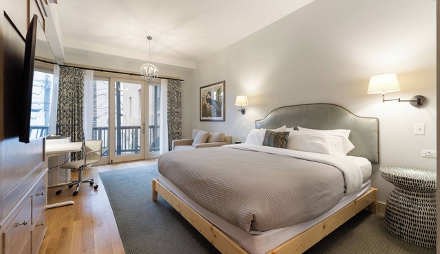 The Townsman: Meriwether Room
