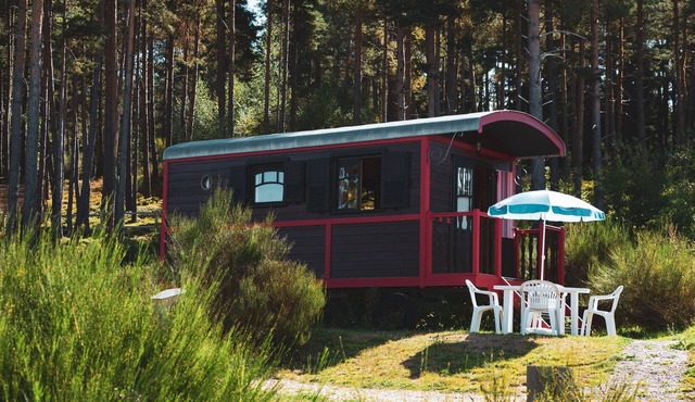 The trailer of 17m2 for 4 people.