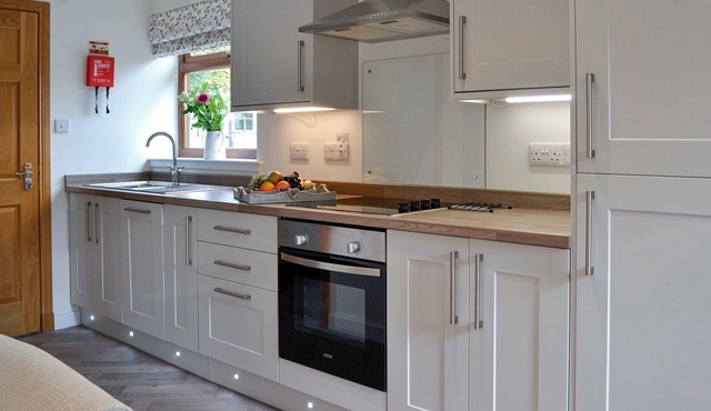 The Tranquil Orchard - Woodpecker-UK31339