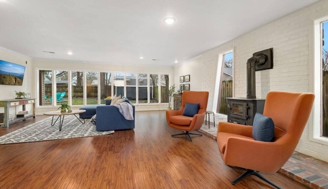 The Traveler - Walkable to DT Bentonville