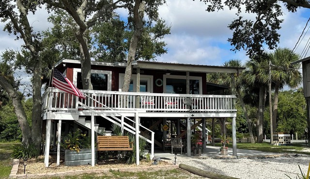 The Tree House - amazing unobstructed view of the Gulf of Mexico from your deck!