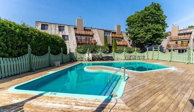 The Tree-House | Sauna & Gym | in&out Pool | BBQ | AC | Fireplace