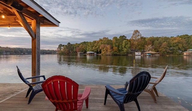 The Tree House | Spectacular Water Views | Freshly Renovated