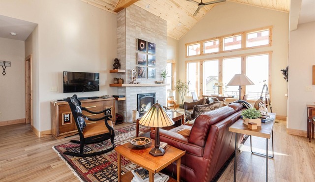 The Tree of Life Cabin - Frank Lloyd Wrustic - w/Ideal Beach Access