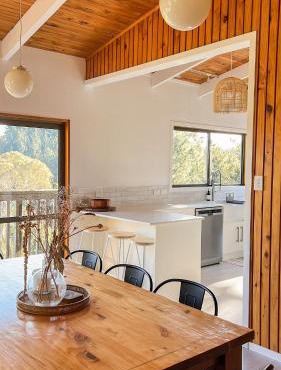 The Treehouse - a home with stunning rural views