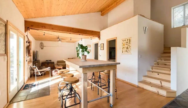 "The Treehouse" Cozy cabin at Mt. Lemmon with amazing views!