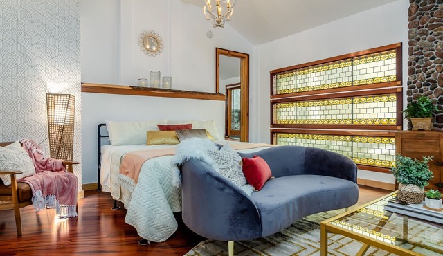 The Triple Suite: Park 119, Parlour, and Balloon Suites - sleeps up to 10 people