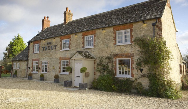 The Trout at Tadpole Bridge