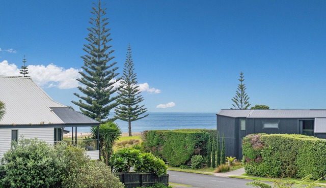 The Tui’s View - Onemana Holiday Home