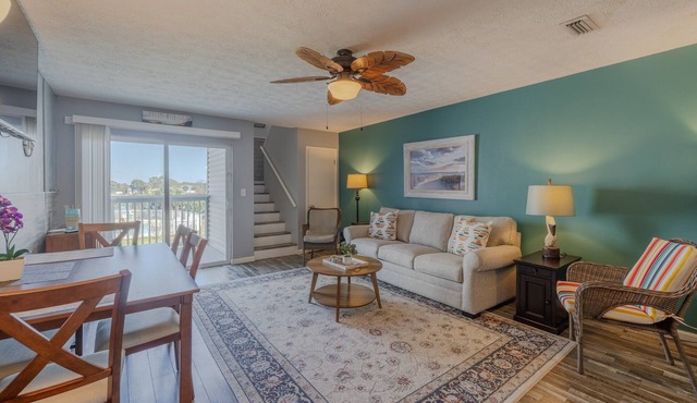 The Turtle House- Quiet complex, 2 BR/2 BA