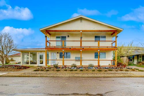 The Turtle Suite, Dolphin Suite, & Sea Horse Suite