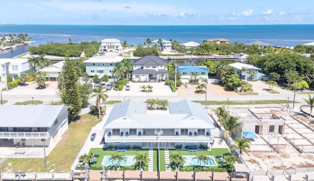 The Twin Palm Villas in Sombrero Beach - B- Oceanfront home with great views.