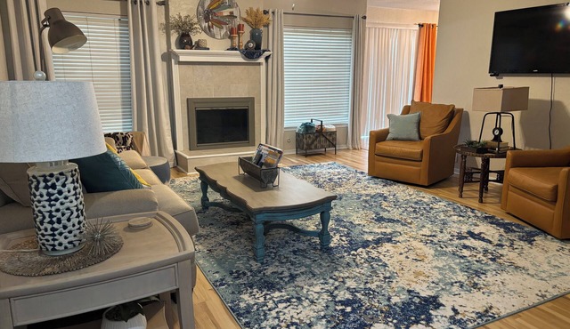The Twisted Tumbleweed - Spacious 3-bedroom townhome near Lake Hefner in OKC