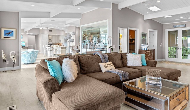 The ultimate Captiva vacation home! Enjoy breathtaking water views!