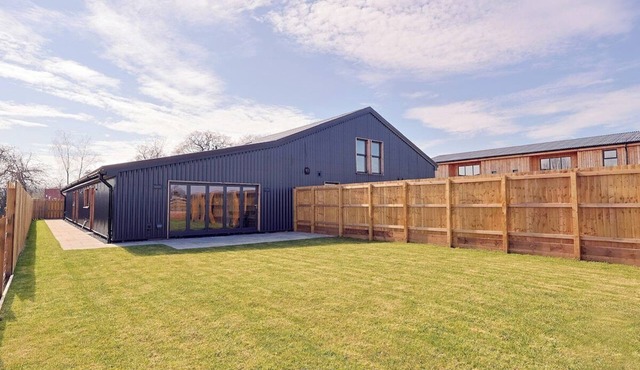 The Ultimate family Gathering Place sleeps 20!