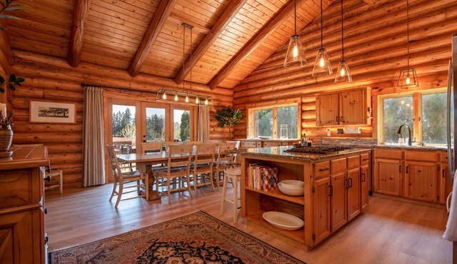 The Ultimate Family Getaway at Dolan Creek Farm for 10!