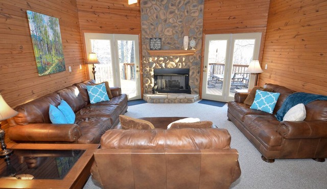 The Ultimate In Relaxation At The Lake