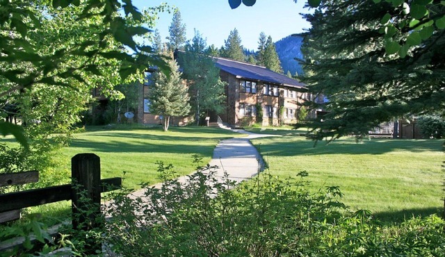 The Ultimate Lodge for retreats, family reunions or Destination Weddings