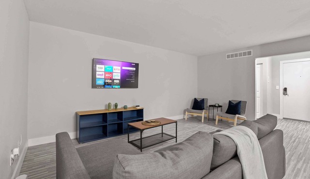 The Ultimate Rochester Getaway Cozy & Inviting