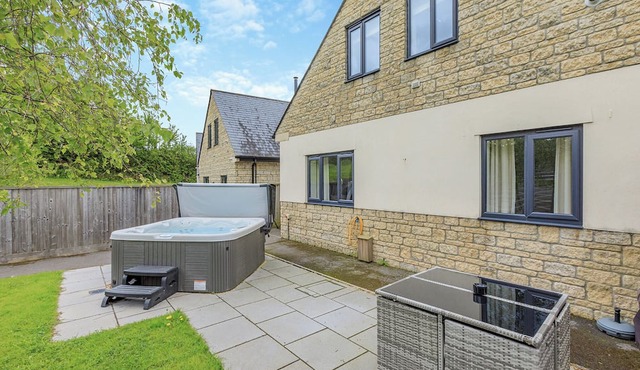 The ultimate spacious and modern two storey cottage.