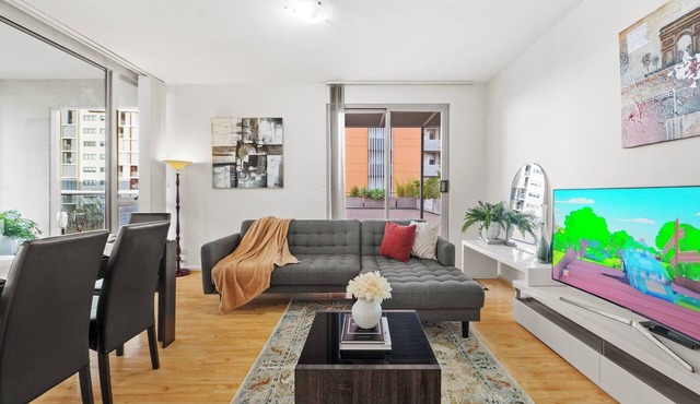 The Ultimate Urban Sanctuary with Balcony