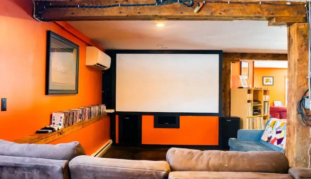 ☆The Unofficial B&B of Sir Winston Churchill☆