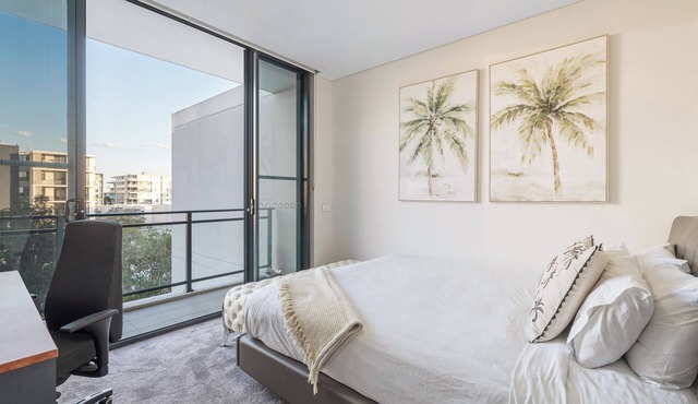 The Urban Escape - Stylish apartment in the Heart of Wentworth Point