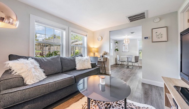 The Urban Nest in trendy Seminole Heights