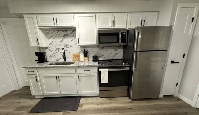 The Getaway on Spring Lake! Unit 1 - 1 bedrm - 1 bath - NEW - Lake property