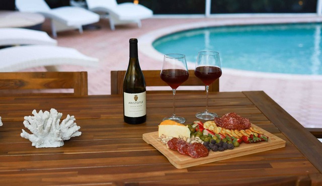 The Utopia Resort Dream PoolSpa BBQ Outdoor Dining