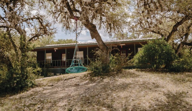 The Uvalde Side - Whiskey Mountain Duplex - Great Location!
