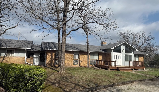 The vacation home that has everything. Fishing, playing, hiking