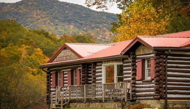 The Valley Lodge Sleeps 12