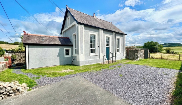 THE VESTRY CONWY, romantic, character holiday cottage in Conwy