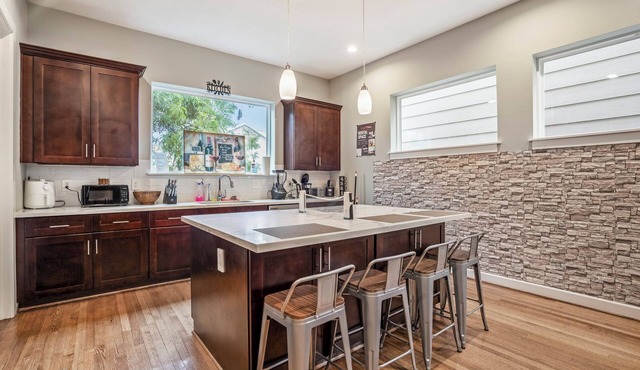 The Vibe 3bd X 4b I Downtown l Med Center I NRG Stad l Free Parking